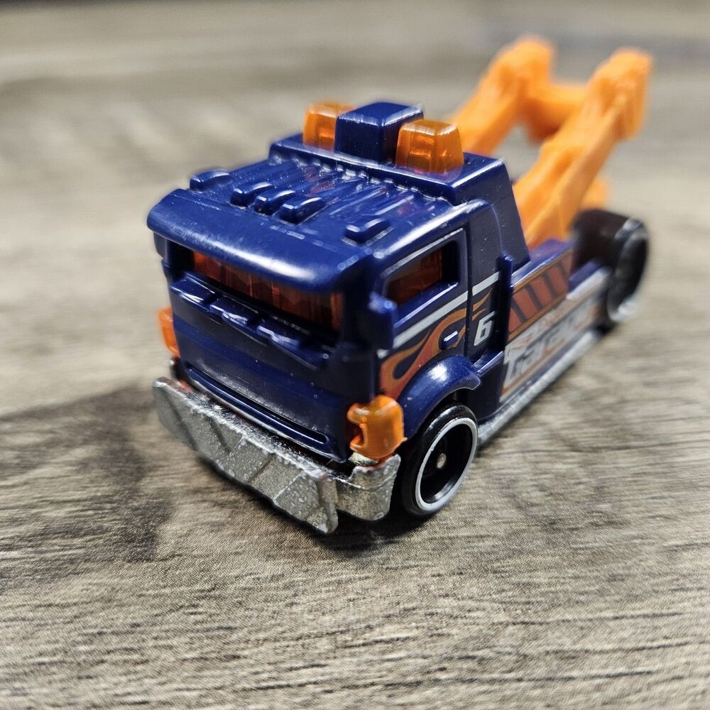 Hot Wheels Heavy Hitcher Diecast 1/64 Mattel Loose Toy Car